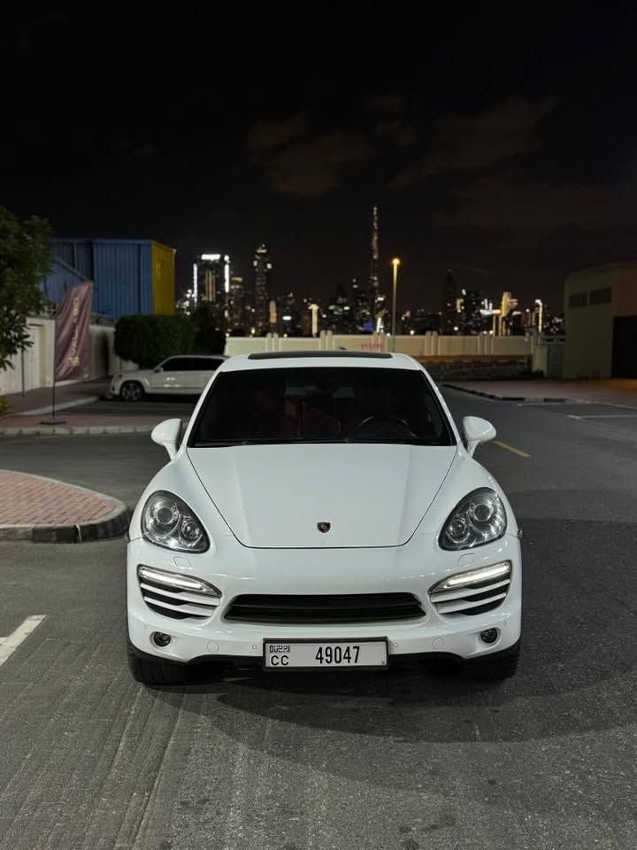 2014 بورش كاين Platinum Edition
