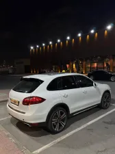 2014 بورش كاين Platinum Edition