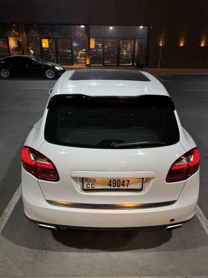 2014 بورش كاين Platinum Edition