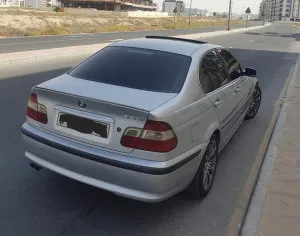 2002 بي أم دابليو الفئة - 3 325i