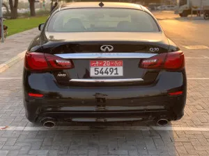 2019 Infiniti Q70 L