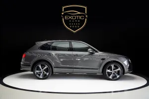 2020 بنتلي بنتايجا V8 AWD