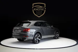 2020 بنتلي بنتايجا V8 AWD