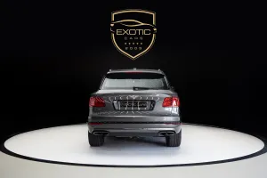 2020 بنتلي بنتايجا V8 AWD