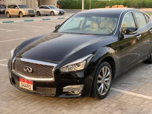 2019 Infiniti Q70 L