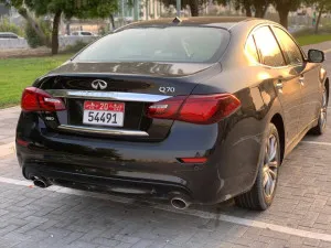 2019 Infiniti Q70 L