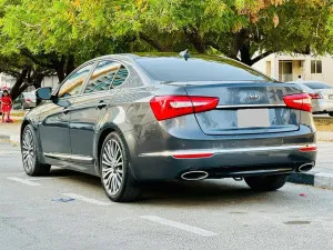 2014 كيا كادنزا Premium