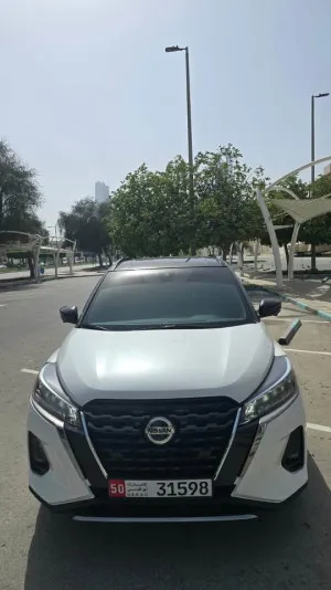 2023 Nissan KICKS S