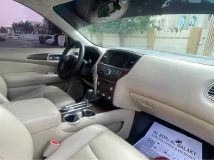 2018 نيسان باثفايندر Platinum