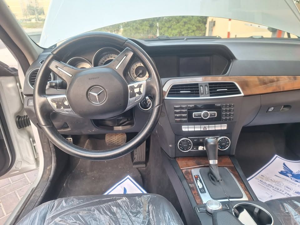 2014 مرسيدس-بنز آلفئة - C C300