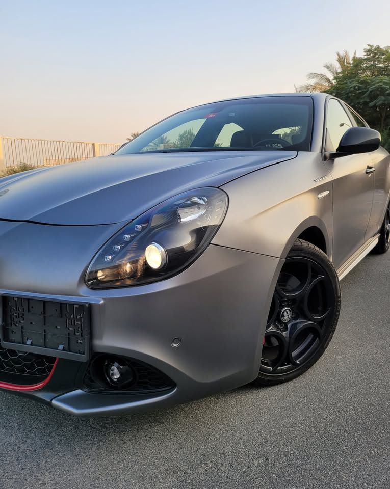 2021 ألفا روميو جويلييتا Veloce