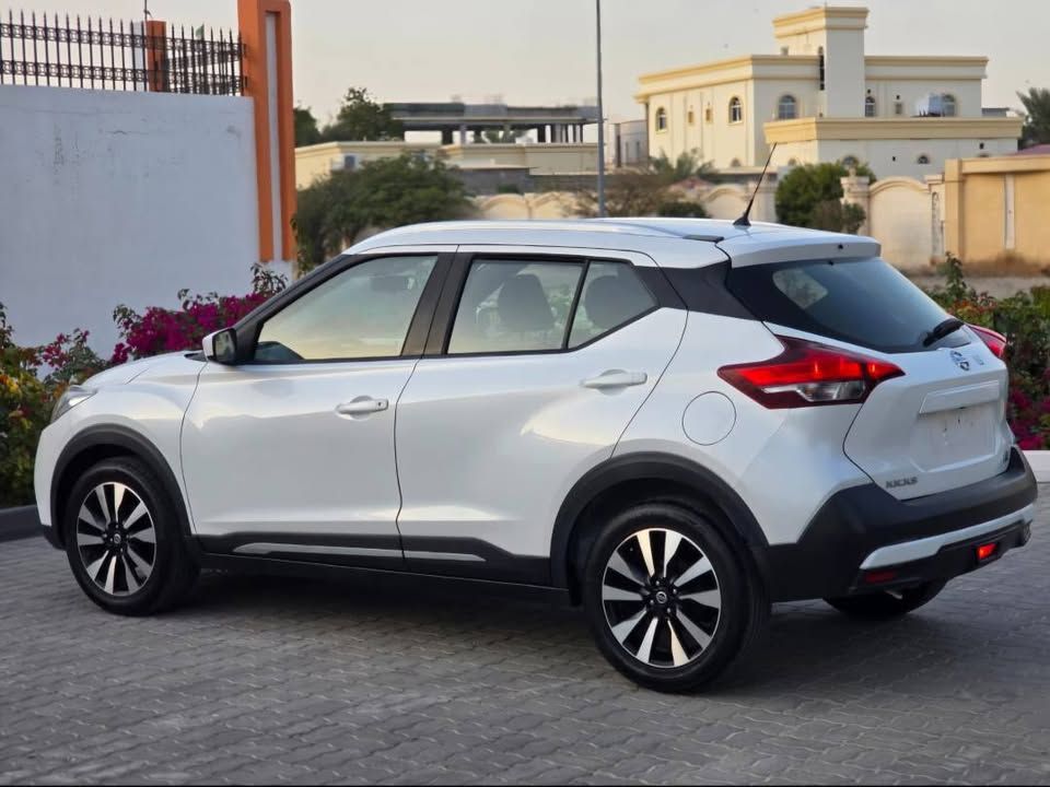 2020 Nissan KICKS SE
