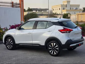 2020 Nissan KICKS SE