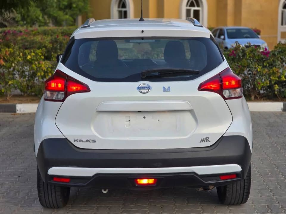 2020 Nissan KICKS SE