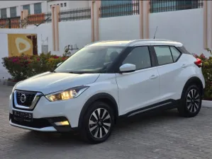 2020 Nissan KICKS SE