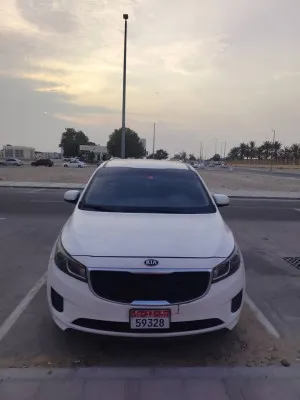 2016 كيا كارنفال LX with Seat Package