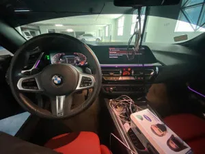 2021 بي أم دابليو زد 4 sDrive 28i