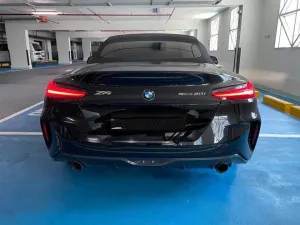 2021 بي أم دابليو زد 4 sDrive 28i