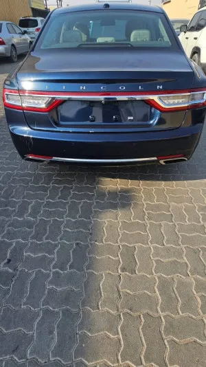 2017 Lincoln Continential Standard