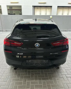 2017 بي أم دابليو اكس - 2 XC40