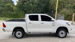 2020 Toyota Hilux DLX