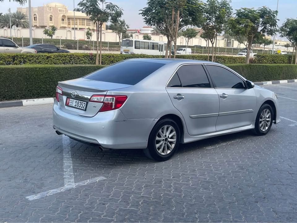 2013 Toyota Camry SE Plus