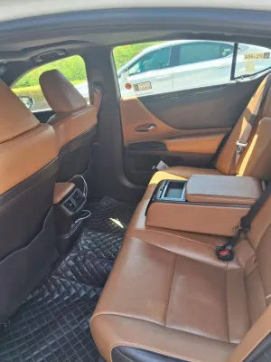 2019 لكزس ES - اي اس Es350