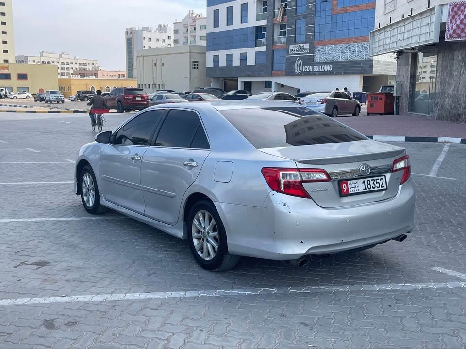 2013 Toyota Camry SE Plus