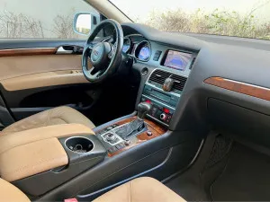 2015 اودي كيو٧ Prestige