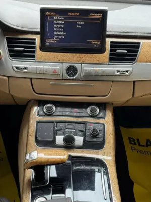 2011 اودي آي ٨ L