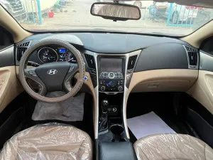2011 هيونداي سوناتا Limited