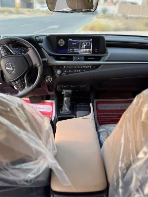2021 لكزس ES - اي اس Es350