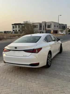 2021 لكزس ES - اي اس Es350