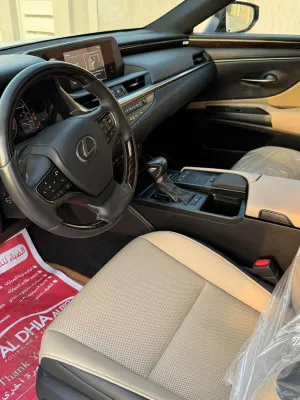 2021 لكزس ES - اي اس Es350