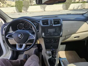 2020 رينو سيمبول PE