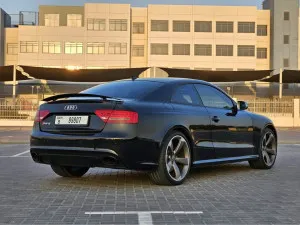2011 اودي ار اس ٥ coupe