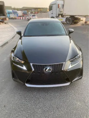 2019 لكزس اي اس IS 300