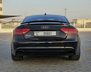 2011 اودي ار اس ٥ coupe