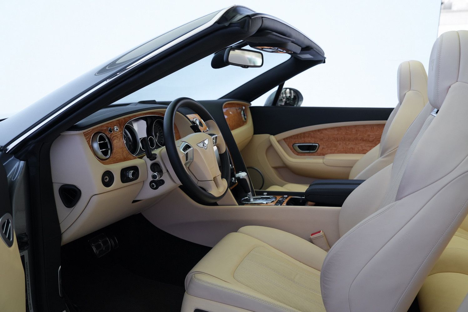2015 بنتلي كونتيننتال GTC First Edition