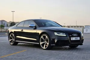 2011 اودي ار اس ٥ coupe