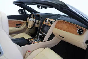 2015 بنتلي كونتيننتال GTC First Edition