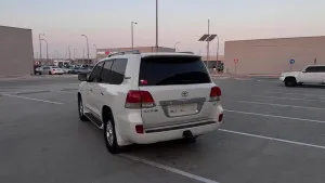 2011 Toyota Land Cruiser GXR