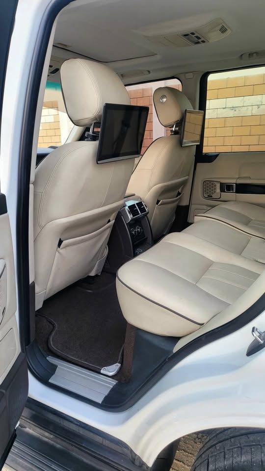 2011 Land Rover Range Rover HSE