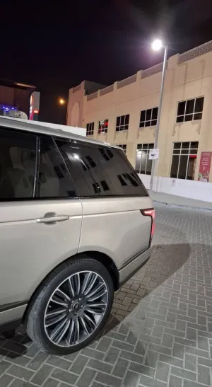 2020 لاند روفر رينج روفر HSE
