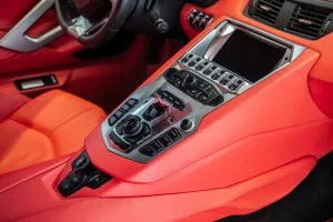 2014 لامبورجيني أفندايتر LP700-4