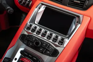 2014 لامبورجيني أفندايتر LP700-4
