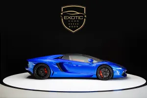 2014 لامبورجيني أفندايتر LP700-4