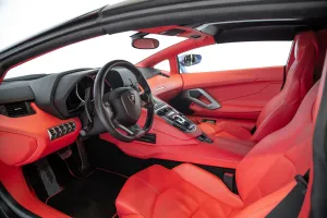 2014 لامبورجيني أفندايتر LP700-4