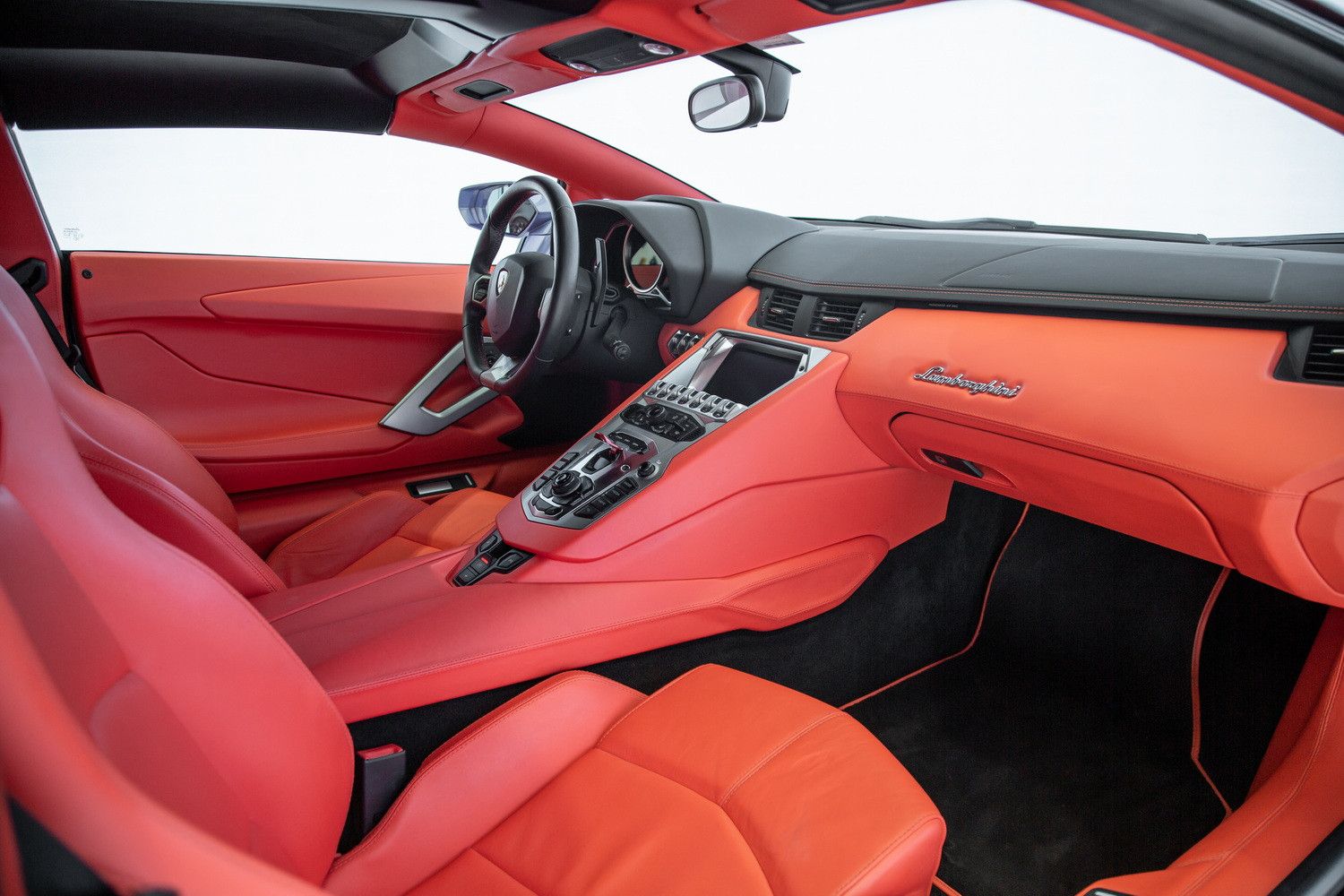 2014 لامبورجيني أفندايتر LP700-4