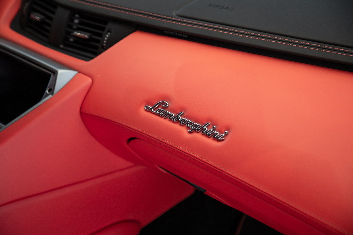 2014 لامبورجيني أفندايتر LP700-4